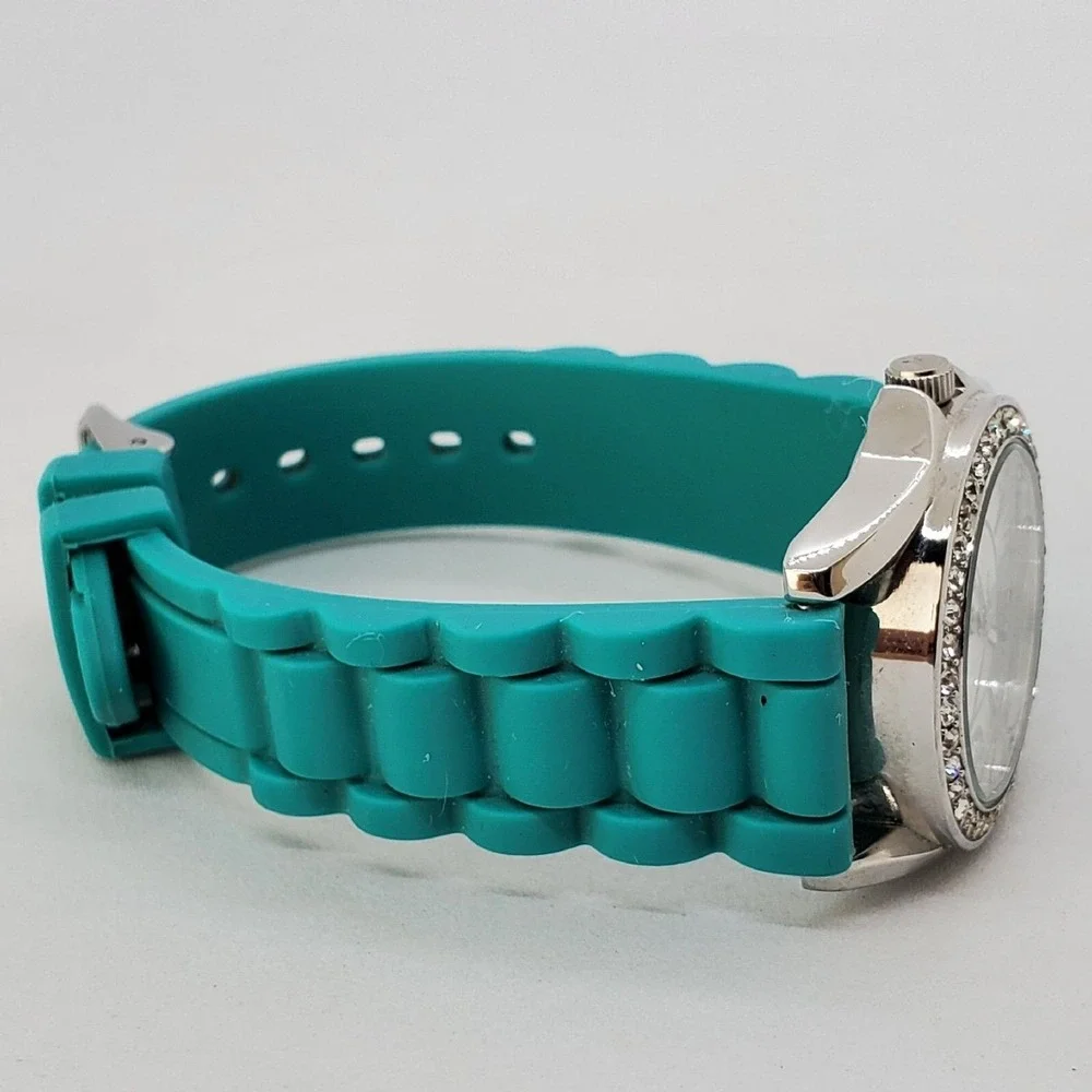 Bay Studio Women's Watch 31MM Gray Case Crystal Bezel Teal Plastic Bands NewBatt